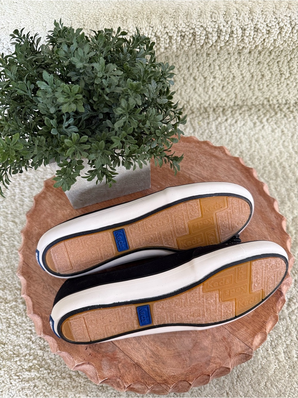 Black Keds Canvas Slip-On Boat Flats with Purple Insole. - Picture 6 of 6
